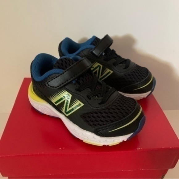 NIB. NEW BALANCE Kids’ 680 Athletic Sneaker - Picture 2 of 7